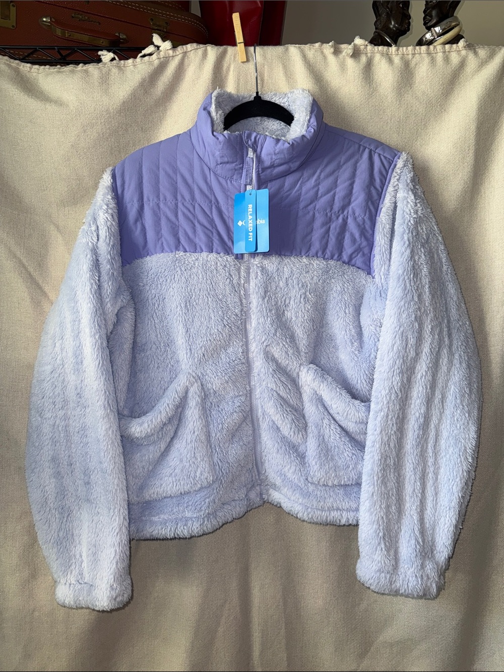 Columbia women’s Light Lavender Plush Puffer Jacket NEW! SZ L